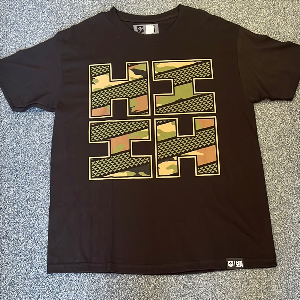 HAWAII’S FINEST-Black Graphic T-Shirt